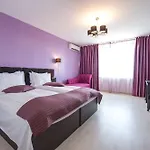 Tower By Grand Apartman