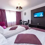 Tower By Grand Apartman