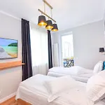 Tower By Grand Apartman
