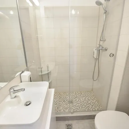 Tower By Grand * 布加勒斯特