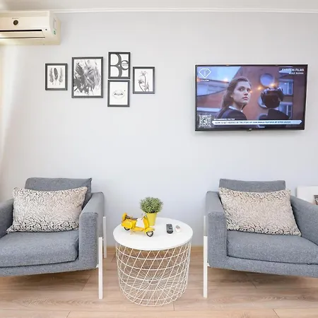 One By One - Tower Apartments דירה *