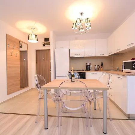 Tower By Grand Bükreş