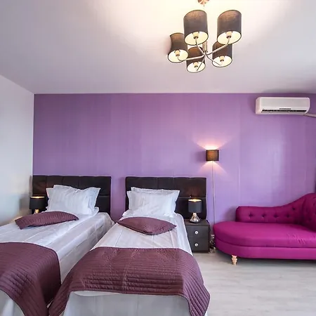 Tower By Grand 公寓 *