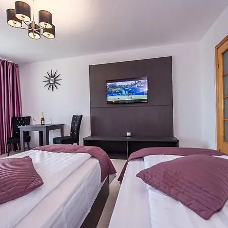 Tower By Grand 公寓 *