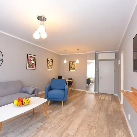 Tower By Grand 布加勒斯特