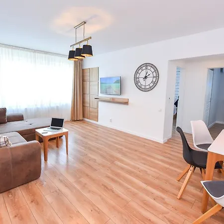 Tower By Grand Apartment Bucharest