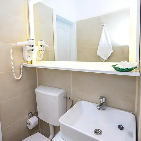 One By One - Tower Apartments *