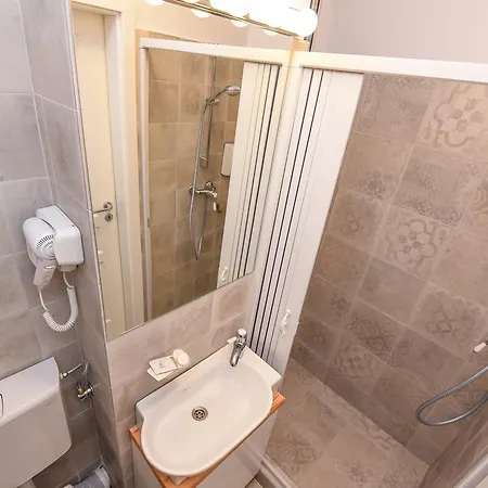 One By One - Tower Apartments *