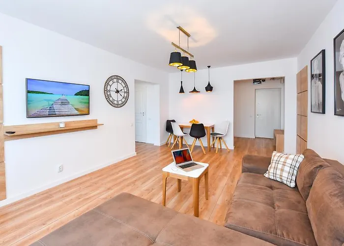 Tower By Grand Апартаменти *